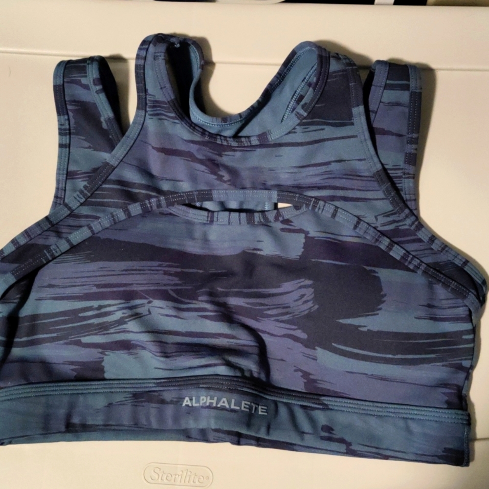 Alphalete padded sports bra